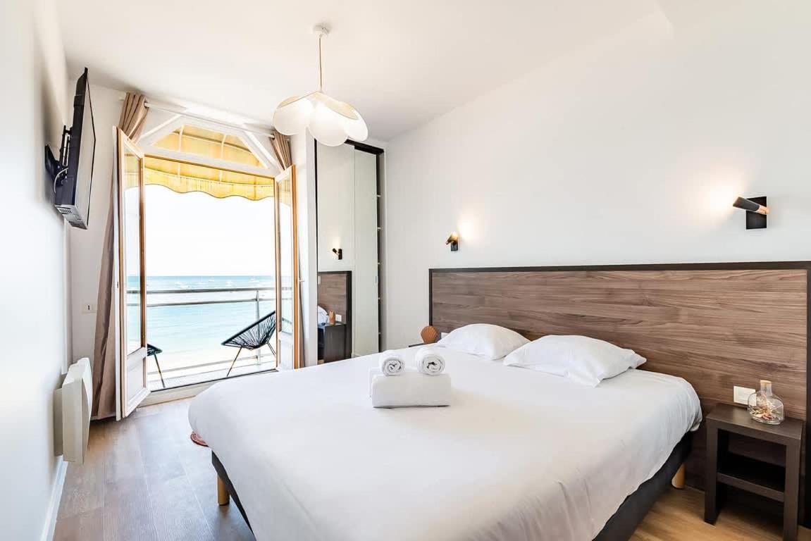 Les Pieds Dans L'Eau - Appartment 1 - Vue Mer Cancale Kültér fotó